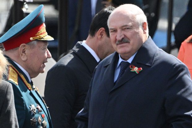 Aleksandr Lukașenko a lipsit de la evenimentul de Ziua Națională a Drapelului, alimentând speculațiile despre starea sa de sănătate