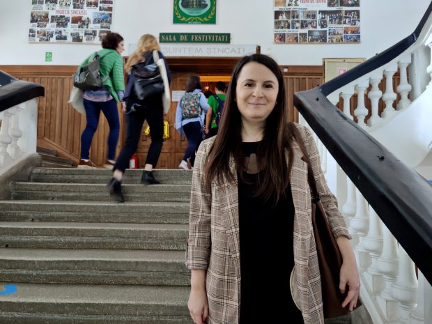 O profesoară din București explică de ce nu protestează, deși susține revendicările sindicatelor: „Mi se pare o grevă de șantaj. Trebuia făcută la începutul anului, nu înainte de examene”