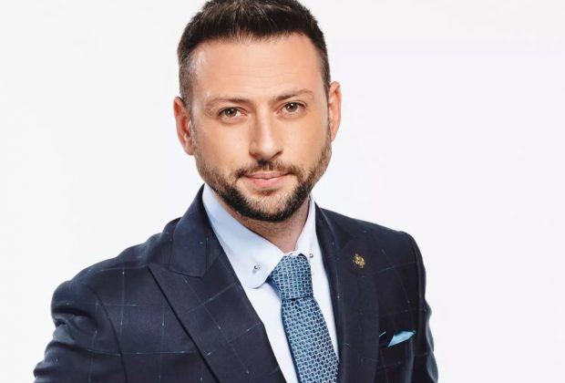 Ce face Radu Andrei Tudor, de fiecare dată, înainte de a intra în direct