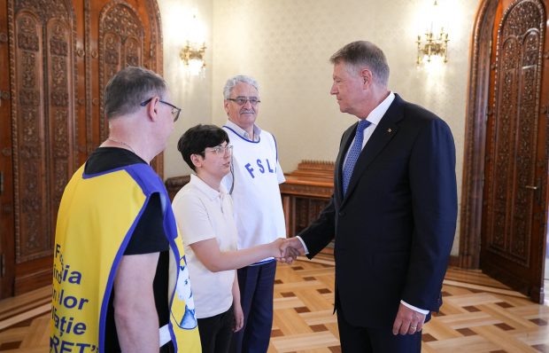 Cine este eleva care a fost la negocierile sindicaliștilor din educație cu Klaus Iohannis. În 2022, a criticat proiectul România Educată al președintelui