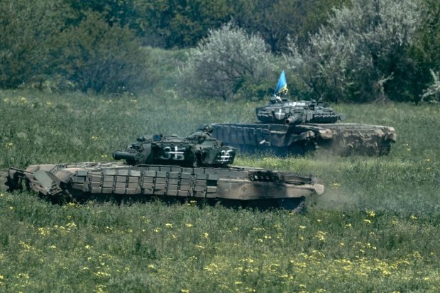 LIVETEXT Război în Ucraina, ziua 445 | Trupele ucrainene își continuă avansul în Bahmut. Moscova acuză că Luhanskul ocupat a fost atacat cu rachete Storm Shadow