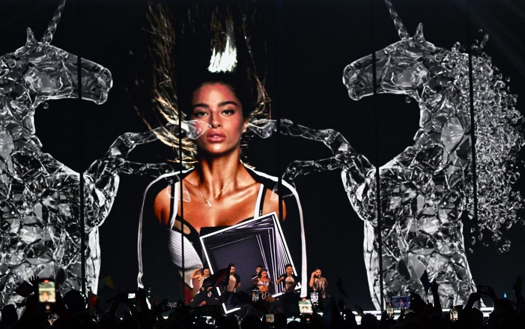 Cântăreața din Israel sa dezbrăcat pe scena Eurovision 2023, apoi sa