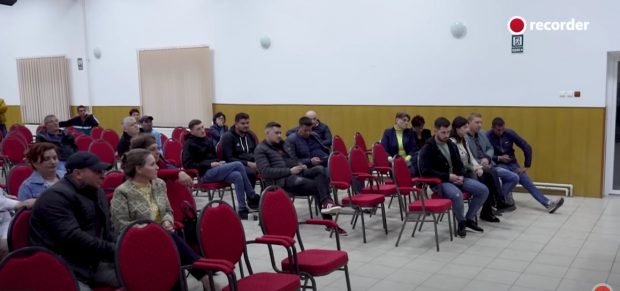 Reportaj Recorder: Cum au vrut s-o dea afară aleșii PSD, PMP și USR pe șefa de la o companie locală care a refuzat să preia și a sesizat o investiție defectă