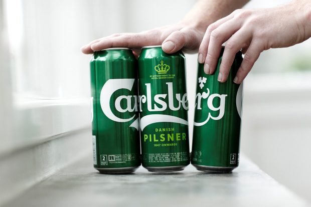 Carlsberg trebuie să plătească o amendă uriașă, după ce s-a înțeles cu concurența pentru a crește prețul berii