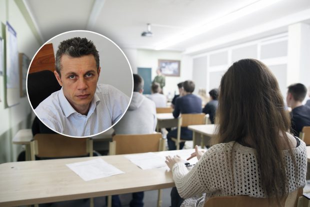 ABUZ LA CATEDRĂ. Cum au ieșit la iveală abuzurile sexuale care se petreceau într-o sală de clasă. Dirigintele nu a tăcut când elevele i-au povestit ce le făcea profesorul de fizică