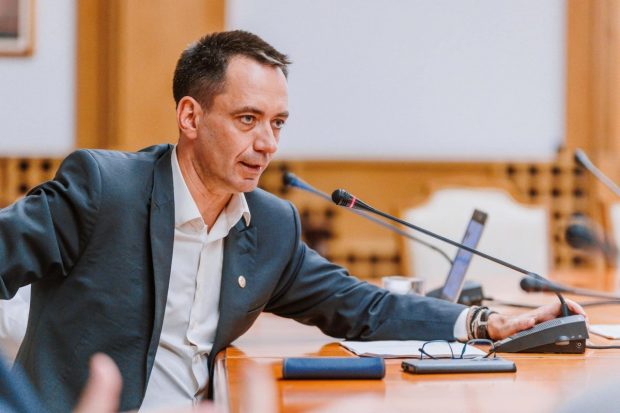 UDMR insistă că vrea să păstreze ministerul Dezvoltării. Csoma Botond: Am fost informați că PNL îl vrea