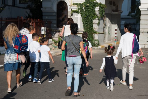 Sute de părinți din Alba s-au opus măsurării și cântăririi copiilor: „Au spus că ei nu doresc ca UE să facă statistici sau teste pe baza copiilor lor”