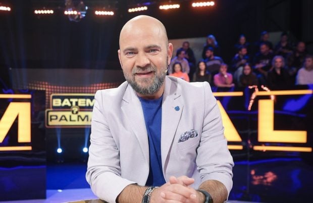 Cosmin Seleși revine cu emisiunea „Batem palma?”, sezonul 2: „Am apucat deja să îi văd puțin pe concurenți”