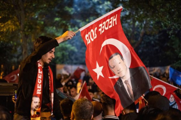 Alegeri Turcia | Cum s-a impus Erdogan în primul tur, în ciuda predicției sondajelor, și de ce e considerat favorit să păstreze președinția