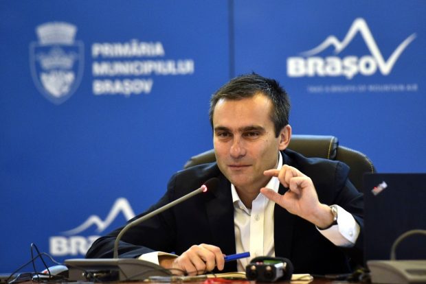 Surse: Percheziții DNA la Primăria Brașov condusă de Allen Coliban