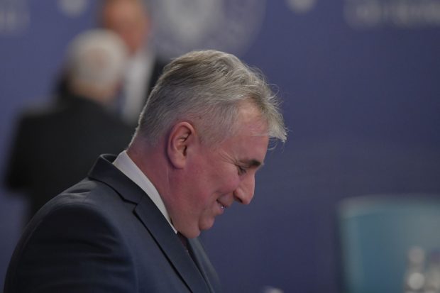 Lucian Bode dezvăluie că în România sunt aproape 73.000 de deţinători de arme de foc letale. Ce spune ministrul despre o paralelă cu Serbia