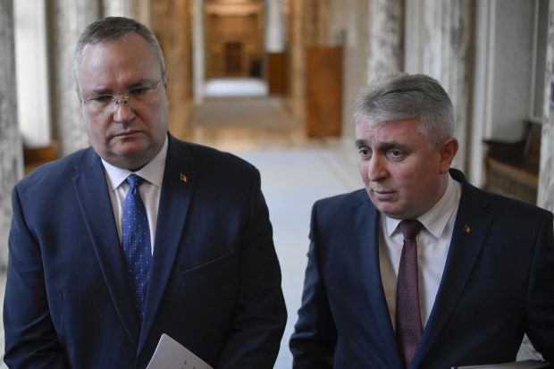 VIDEO. Ciucă, pe urmele lui Bode. Cum evită șeful PNL răspunsul la întrebarea: ce site-uri au publicat articole plătite de PNL în 2022?