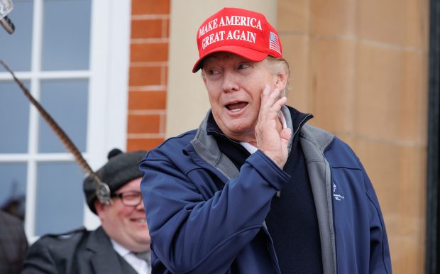 FBI, criticată într-un raport pentru și-a bazat  anchetă privind legăturile Trump-Rusia pe „informații brute, neanalizate și necoroborate”