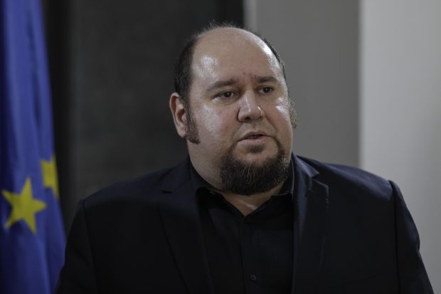 În vara anului 2022, procurorul Horodniceanu a contestat polițiștii rutieri din Vrancea după ce a fost prins cu 169 km/h: „Nu am condus cu această viteză!”. Judecătorul l-a contrazis 