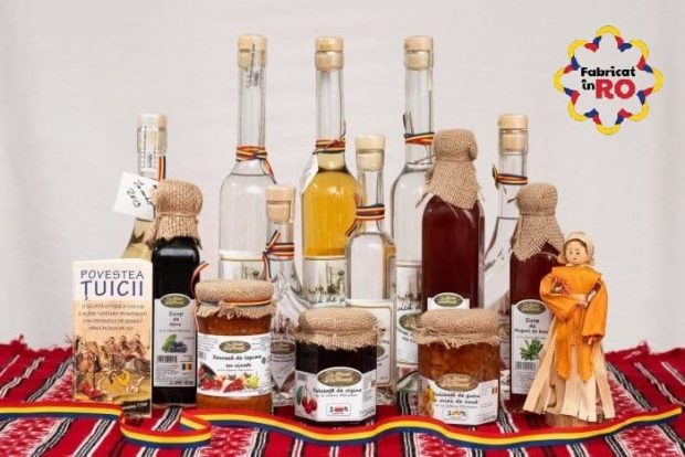 Țuica de prune – o băutură nelipsită de pe mesele tradiționale românești