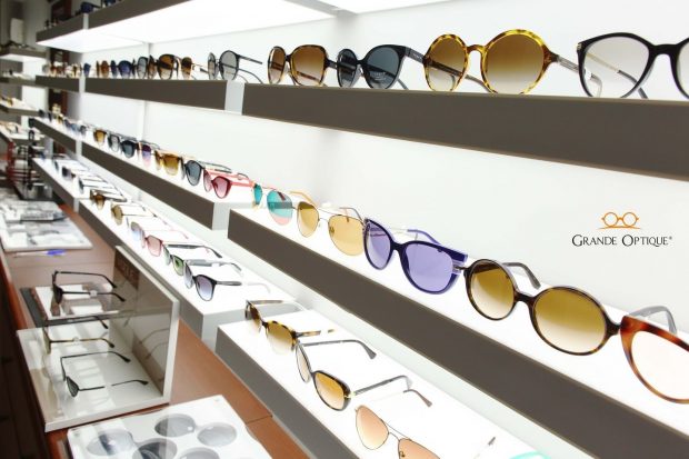 Ochelari de soare. Protecție și stil într-un singur accesoriu
