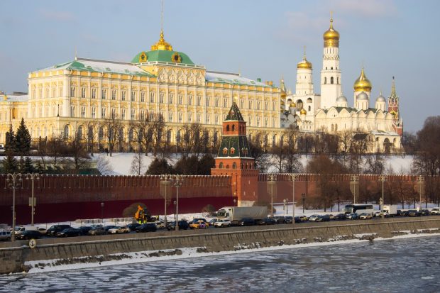Două drone ucrainene au încercat să atace reședința lui Vladimir Putin, susține Moscova. Imagini cu fumul ridicându-se deasupra Kremlinului