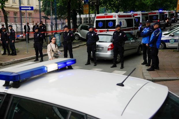 Atac armat la o școală din Blegrad. Paznicul și cel puțin șapte copii au fost uciși de un elev de 14 ani