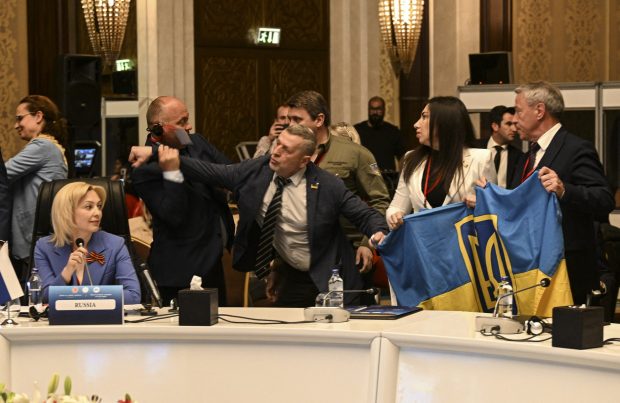 Altercație între delegațiile Rusiei și Ucrainei, la un forum din Ankara