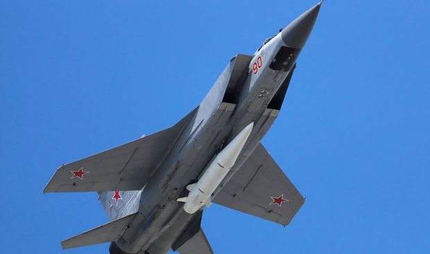 Alertă aeriană în toată Ucraina, după decolarea unui bombardier MiG capabil să lanseze „invincibilele” rachete hipersonice Kinjal