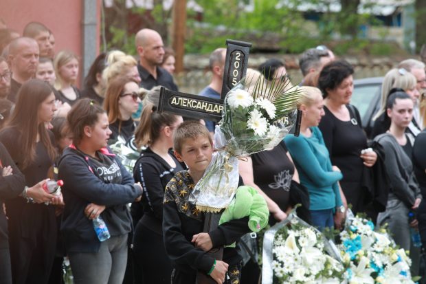 Tatăl atacatorului de la Mladenovac, cel de-al doilea masacru care a zguduit Serbia, a fost și el arestat