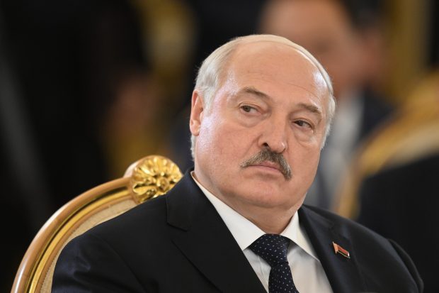 Aleksandr Lukașenko anunță că transferul de arme nucleare tactice din Rusia în Belarus a început deja
