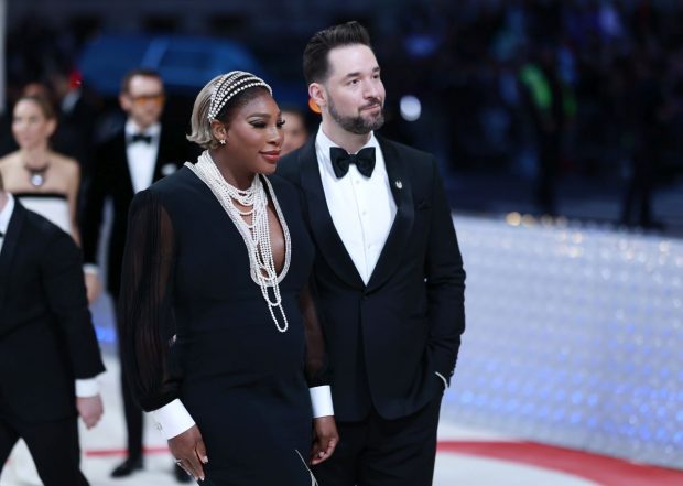 Serena Williams este însărcinată. Fosta tenismenă și soțul ei au dezvăluit la Met Gala 2023 că așteaptă al doilea copil