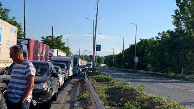 Timpi mari de așteptare la granița dintre Bulgaria și Grecia. Recomandările MAE pentru cei care pleacă în concediu