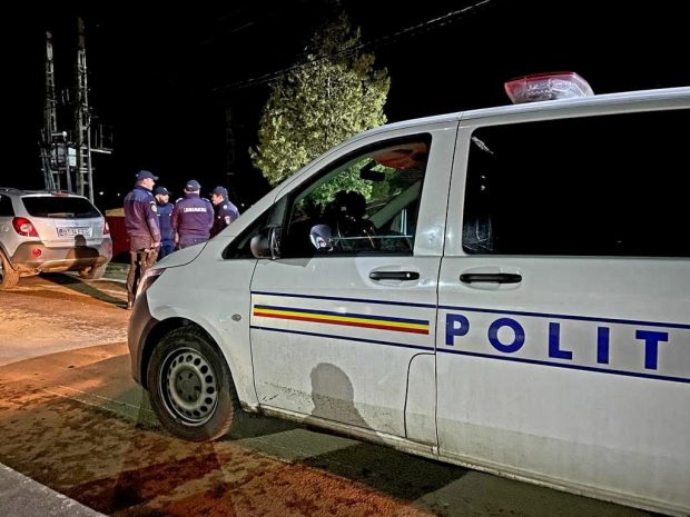 Un bărbat a intrat noaptea peste fosta concubină și a refuzat să mai plece, în Brașov. Femeia a sunat la poliție