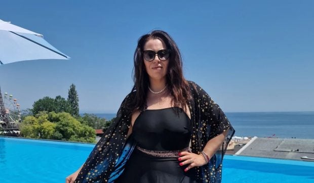 Ținuta purtată de Oana Roman la malul mării. Vedeta se află în vacanță în Bulgaria. „Felicitări, arăți superb”