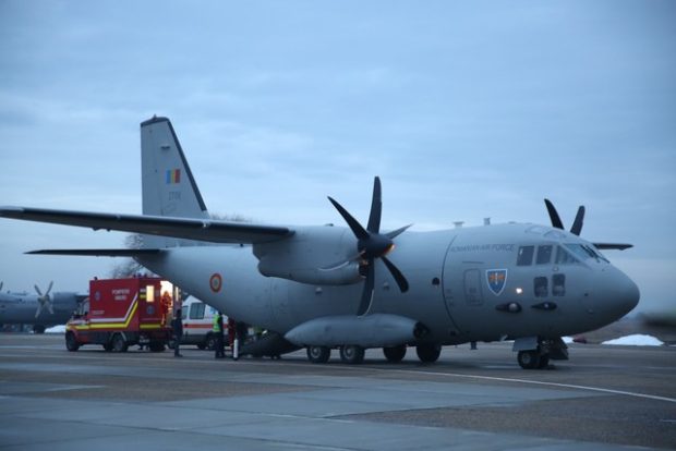 Pacient cu arsuri grave, transportat în Germania cu o aeronavă militară