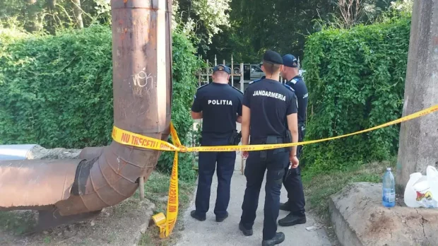 Adolescentul care a înjunghiat doi tineri în Grădina Botanică din Craiova, arestat. Avocatul său: „Îi pare rău pentru fată, dar pentru băiat mai puțin”