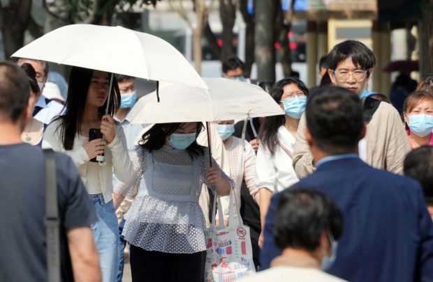 Val de caniculă în Beijing, unde a fost înregistrată cea mai călduroasă zi de iunie din ultimii 60 de ani