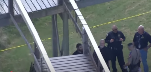 21 de copii au fost răniți, după ce pasarela de pe promenada unei plaje din Texas s-a rupt sub ei