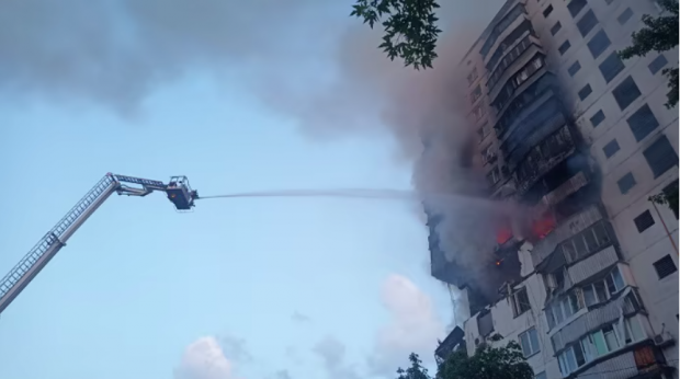 Explozie într-un bloc de 16 etaje din Kiev. Două persoane au fost găsite moarte sub dărâmături