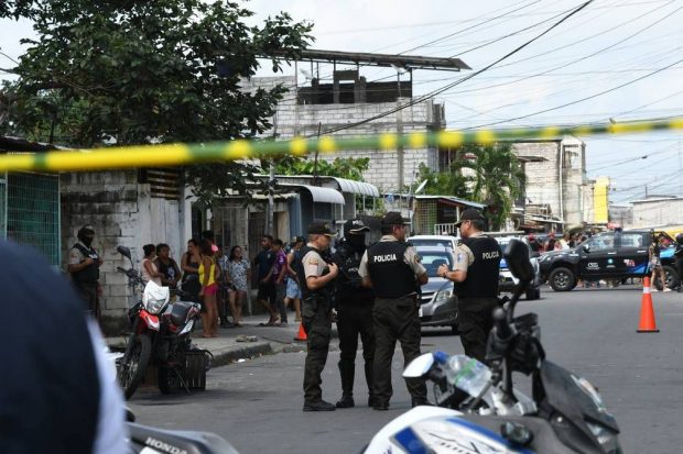 Cel puțin 5 morți și 8 răniți, după un atac armat la Guayaquil, în Ecuador. Trei motocicliști au tras în oamenii aflați la o petrecere