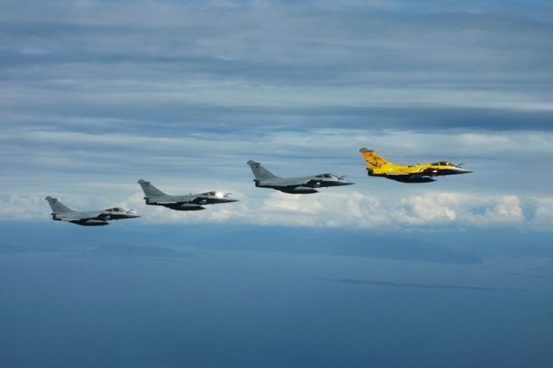 NATO va efectua cel mai mare exercițiu de manevre aeriene din istorie