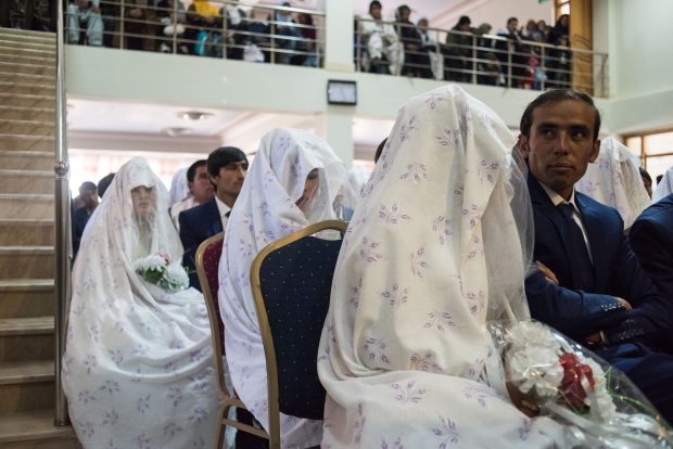 Regimul taliban a interzis muzica în sălile de evenimente din Afganistan: „Care mai este diferența dintre o nuntă și o înmormântare?”