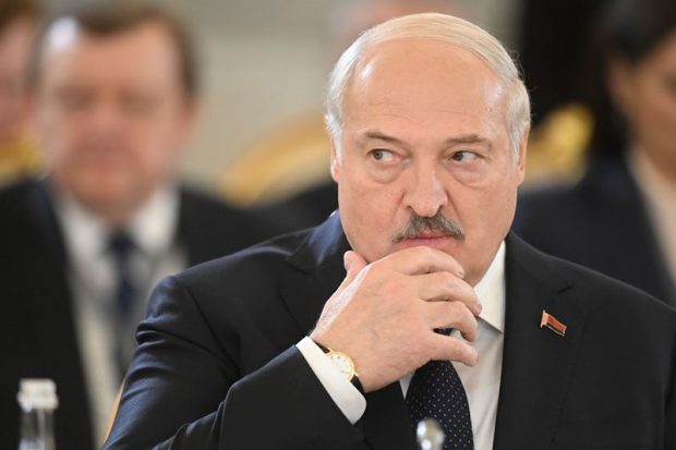Lukașenko: „A fost dureros să urmăresc evenimentele care au avut loc în sudul Rusiei. Dacă Rusia se prăbușește, vom muri cu toții”