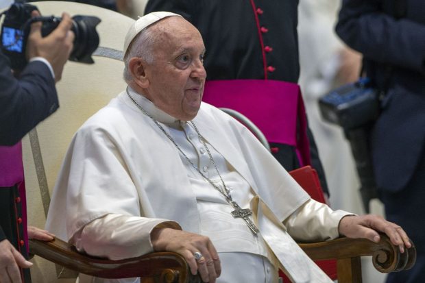 Papa Francisc va lipsi de la rugăciunea de duminică. Ce spune Vaticanul despre starea sa după operație