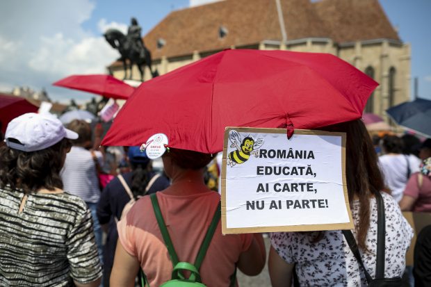 Lecția grevei și cosmica ipocrizie a unui deceniu de „România educată”: când nu faci ce spui că faci, criza devine sistemică 