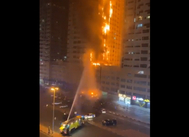 Incendiu violent într-un bloc turn din Emiratele Arabe Unite – VIDEO