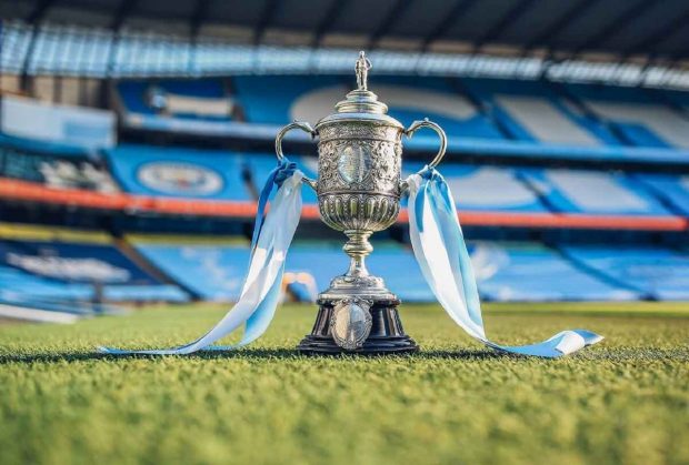 Finala FA Cup: Va cuceri Manchester City al doilea trofeu al sezonului în fața eternei rivale?