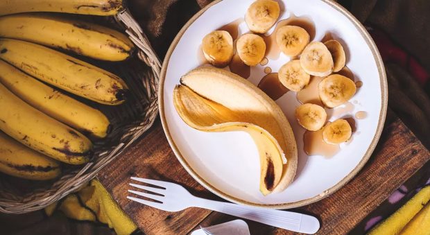6 măști cosmetice cu banane ușor de preparat acasă
