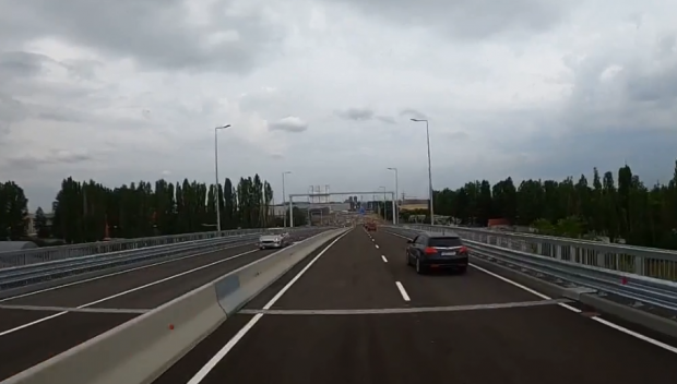 S-a deschis circulaţia pe Pasajul Berceni. Sorin Grindeanu: „Încă un punct care provoca ambuteiaje a fost eliminat”