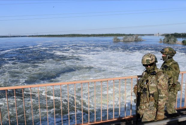 LIVETEXT Război în Ucraina, ziua 468 | Armata ucraineană acuză rușii că au aruncat în aer barajul Nova Kahovka pentru a provoca inundații