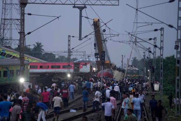 Martorii accidentului feroviar din India: „Am văzut mulți răniți și mulți morți”