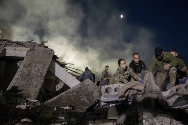 LIVETEXT Război în Ucraina, ziua 490 | 11 regiuni ucrainene, bombardate în ultima zi. Bilanțul victimelor în urma atacului asupra Kramatorsk, în creștere