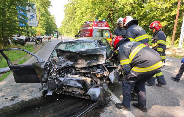 Băiatul de 15 ani resuscitat sâmbătă după un accident cu trei morți, în Sibiu, s-a stins duminică, în spital