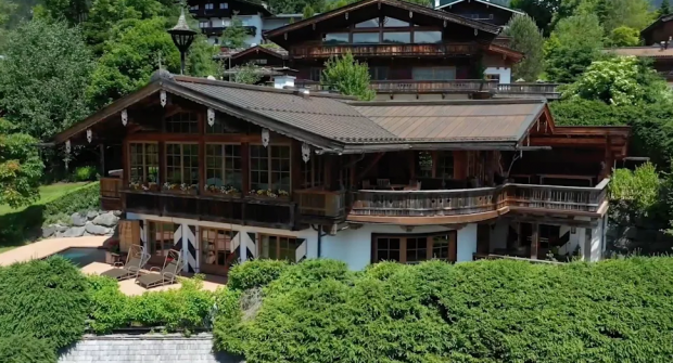 Familia Putin, vacanțe de lux în stațiunea Kitzbühel, într-o vilă de 10,8 milioane de euro, deținută, prin interpuși, de un oligarh rus sancționat din 2014